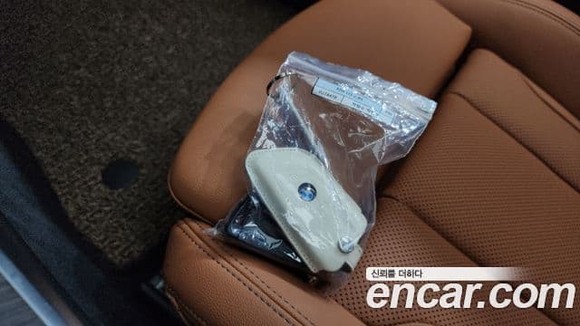 BMW 3 Series 2025 — фото 17 из 20