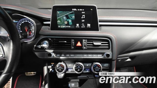 Genesis G70 2019 — фото 14 из 20
