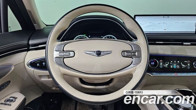 Genesis GV70 2021 — фото 14 из 20