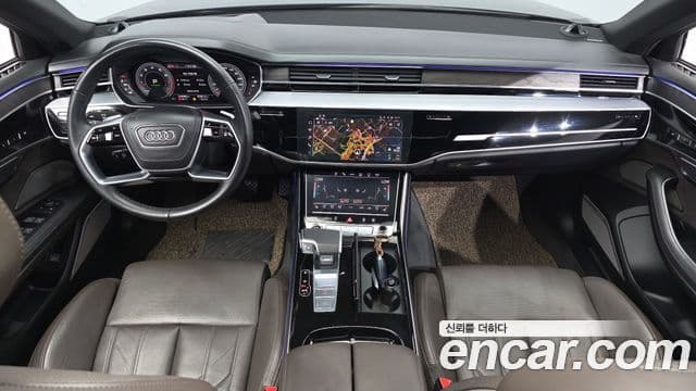 Audi A8 2022 — ფოტო 7/20