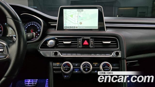 Genesis G70 2018 — фото 14 из 20