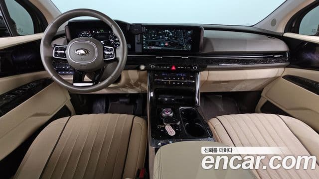 Kia Carnival 2021 — ფოტო 7/20