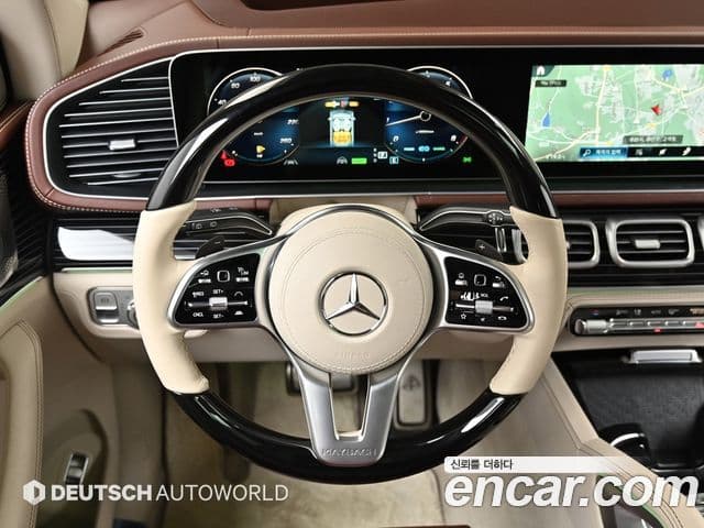 Mercedes-Benz GLS-Class 2023 — фото 13 из 20