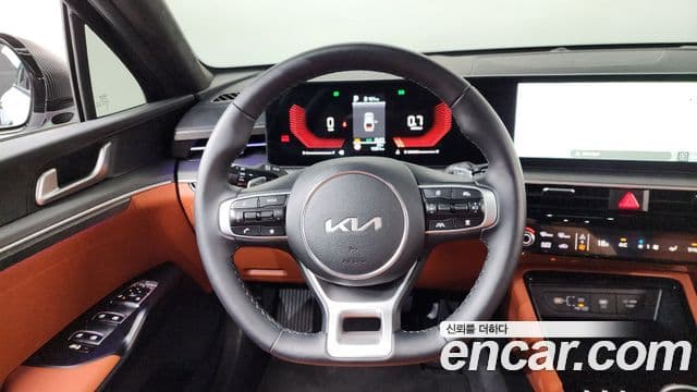 Kia K5 2025 — ფოტო 14/20