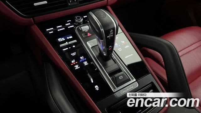 Porsche Cayenne 2021 — Şəkil 9/20