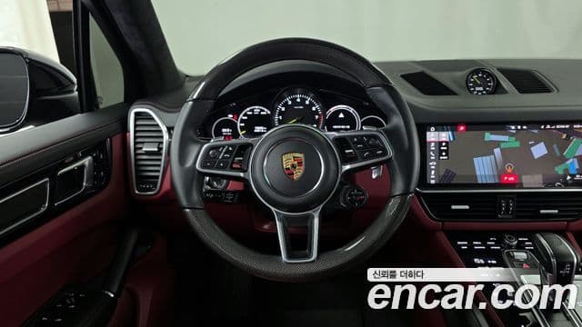 Porsche Cayenne 2021 — Şəkil 13/20