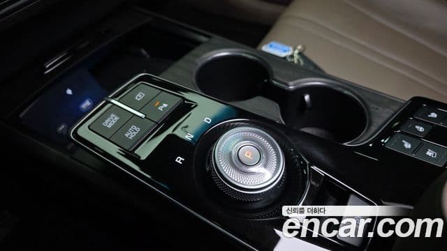 Kia K8 2023 — ფოტო 7/20