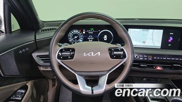Kia K8 2023 — фото 14 из 20