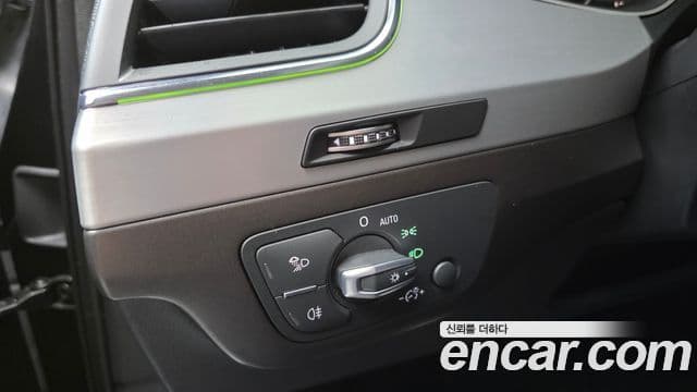 Audi Q7 2019 — Şəkil 16/20