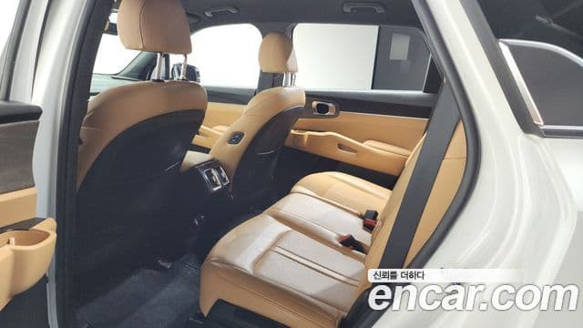 Kia Sorento 2022 — фото 19 из 20