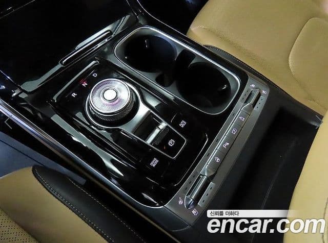 Kia Carnival 2021 — Şəkil 12/20