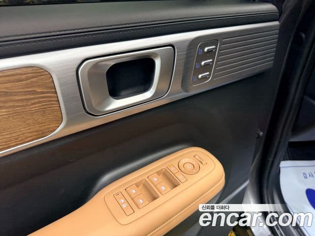 Hyundai Santa Fe 2024 — фото 14 из 20