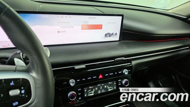 Genesis Electrified G80 2024 — ფოტო 16/20