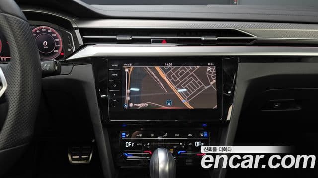 Volkswagen Arteon 2023 — Photo 19/20