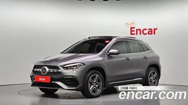 Mercedes-Benz GLA-Class 2023 — ფოტო 9/20