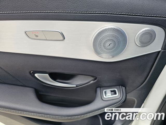 Mercedes-Benz GLC-Class 2019 — Фото 8/20