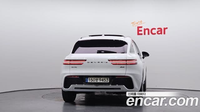 Genesis GV70 2022 — ფოტო 4/20