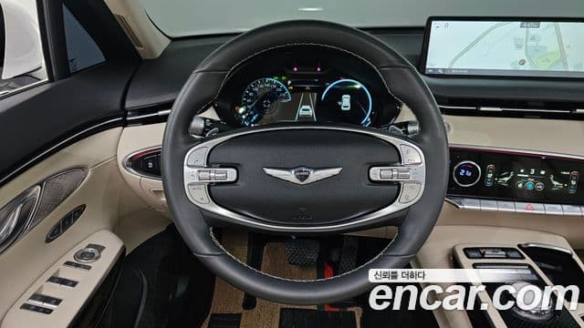 Genesis GV70 2022 — ფოტო 13/20