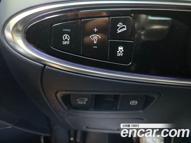 Genesis GV70 2022 — ფოტო 14/20