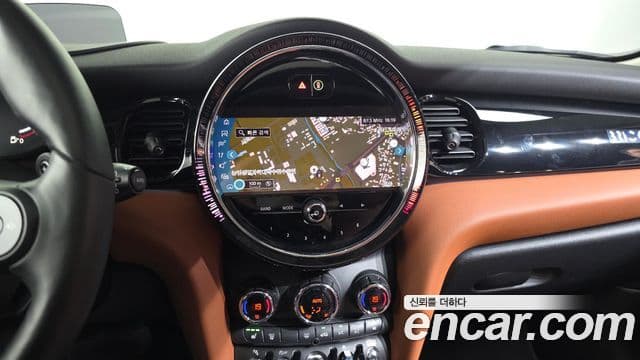 Mini Cooper S 2022 — ფოტო 14/20