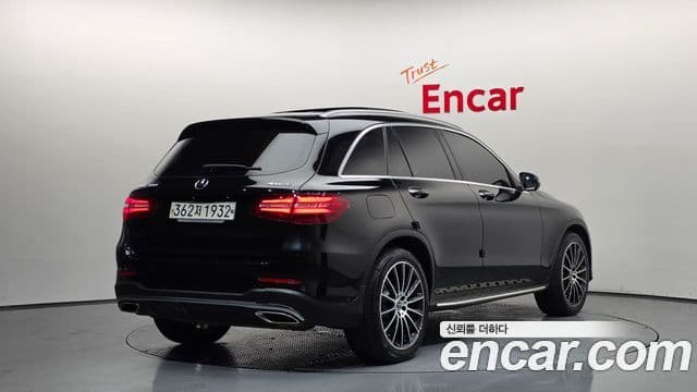 Mercedes-Benz GLC-Class 2019 — Şəkil 2/20