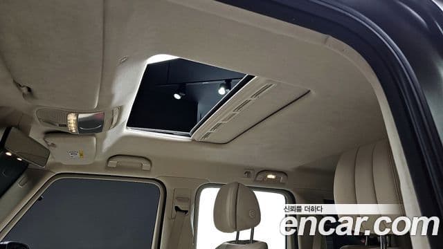 Mercedes-Benz G-Class 2023 — фото 18 из 20