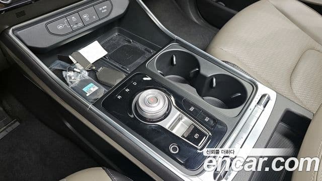 Kia Carnival 2024 — Şəkil 7/20