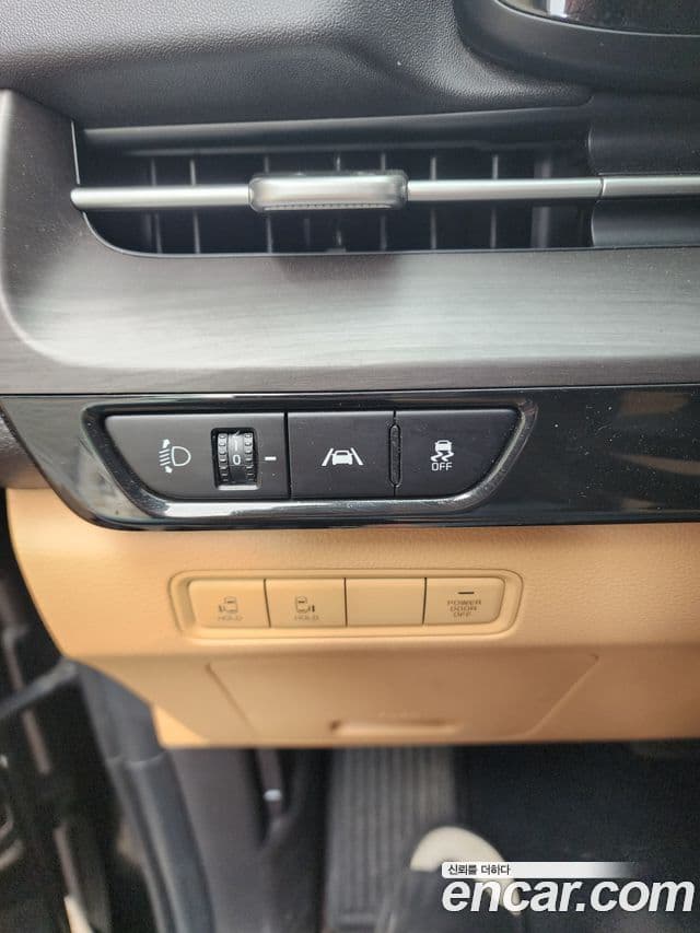 Kia Carnival 2022 — ფოტო 8/11
