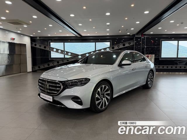 Mercedes-Benz E-Class 2024 — ფოტო 9/20