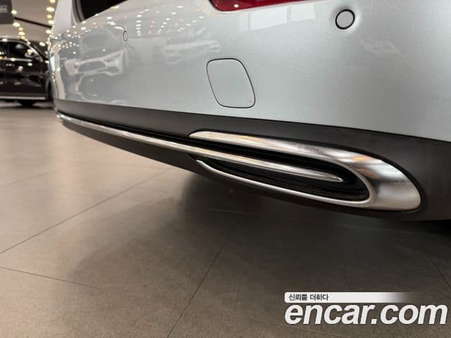 Mercedes-Benz E-Class 2024 — ფოტო 11/20