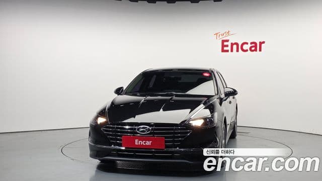 Hyundai Sonata Hybrid 2019 — Photo 11/20