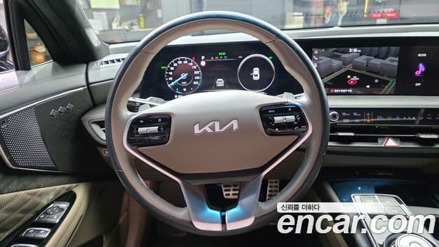 Kia K8 2023 — фото 15 из 20