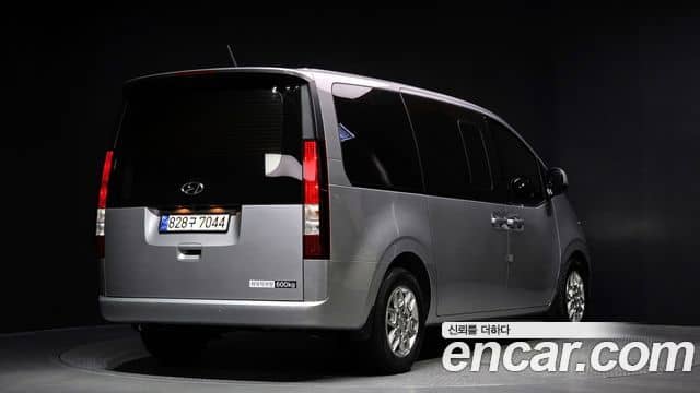 Hyundai Staria, 2023