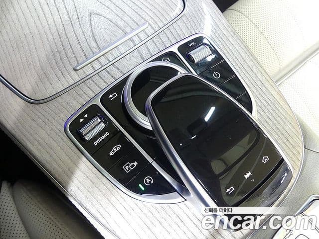 Mercedes-Benz E-Class 2020 — Фото 15/20
