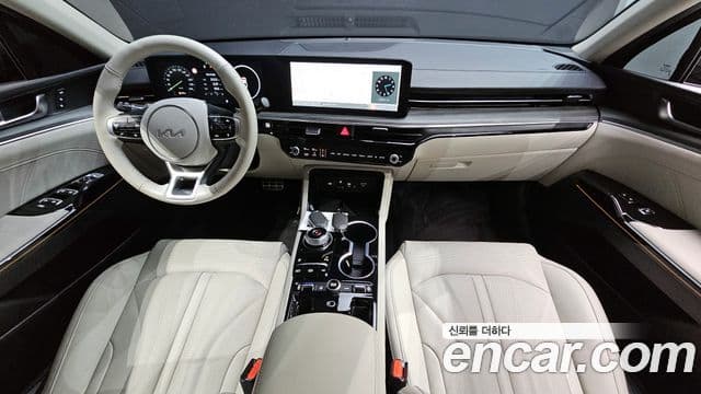 Kia K5 2025 — Photo 13/29