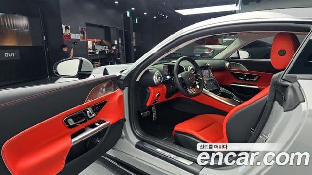 Mercedes-Benz AMG GT 2025 — Şəkil 10/20