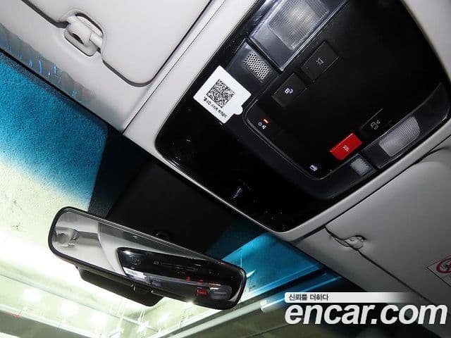 Hyundai Staria 2023 — фото 15 из 19