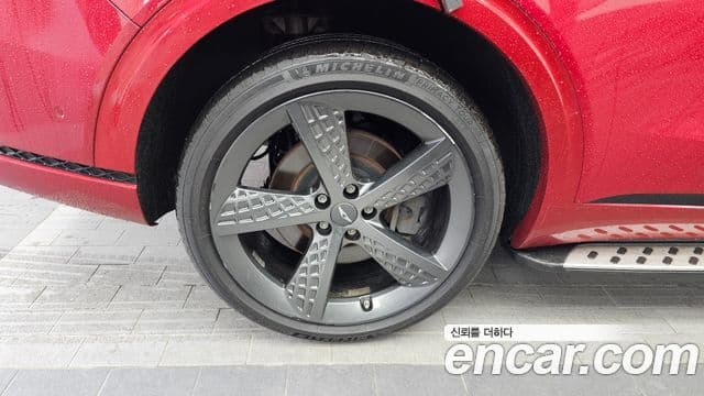 Genesis GV70 2021 — ფოტო 5/20
