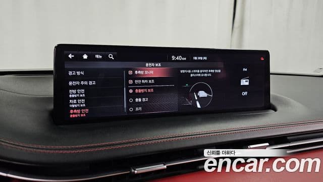 Genesis GV70 2021 — ფოტო 16/20