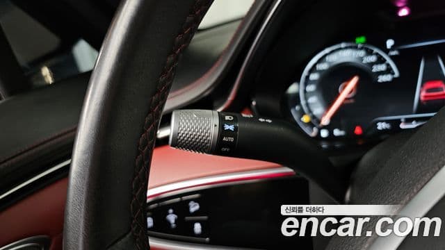 Genesis GV70 2021 — Photo 5/37
