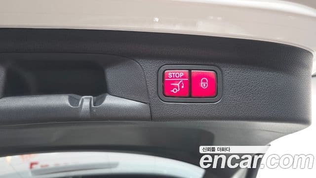 Mercedes-Benz GLE-Class 2023 — Фото 17/20