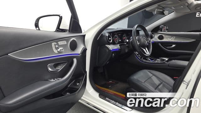 Mercedes-Benz E-Class 2019 — Şəkil 11/20
