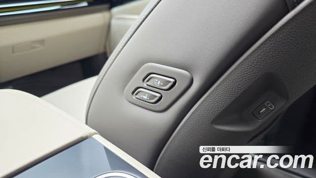 Kia Carnival 2025 — Photo 20/39