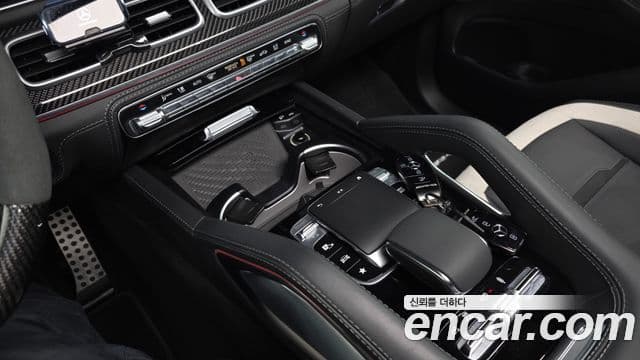 Mercedes-Benz GLE-Class 2021 — Şəkil 16/20