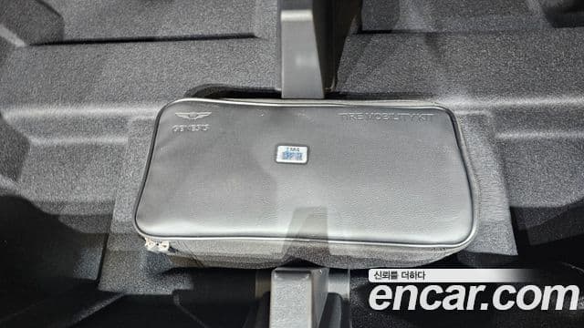 Genesis GV80 2022 — ფოტო 30/42