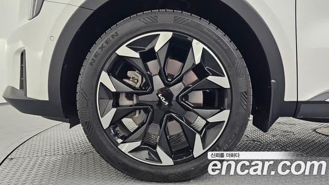 Kia Sorento 2023 — Şəkil 5/20