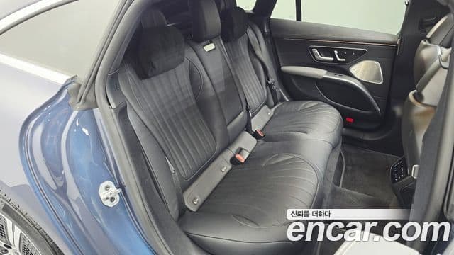 Mercedes-Benz EQS 2022 — ფოტო 21/35