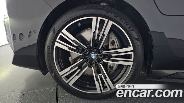 BMW 7 Series 2024 — фото 5 из 20