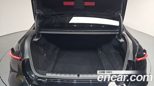 BMW 7 Series 2024 — фото 20 из 20