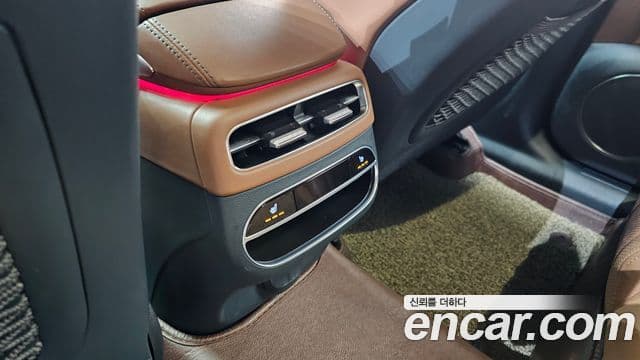 Genesis GV70 2024 — Şəkil 18/20